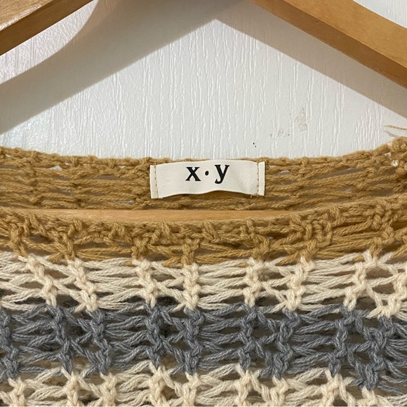 Lewkin XY Stripe Cropped Crochet Top - Picture 8 of 9